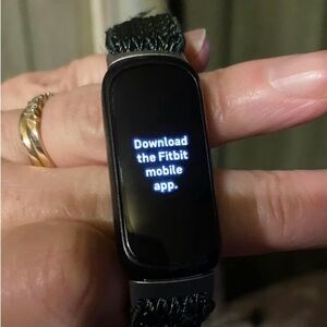 Fitbit inspire 3. Comes with 2 bands and charger